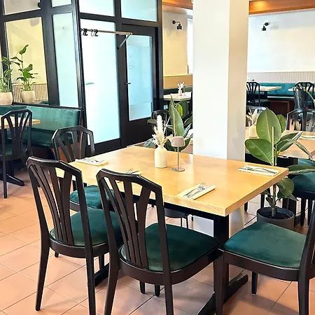 Altes Rathaus Am Elz Garten 3*