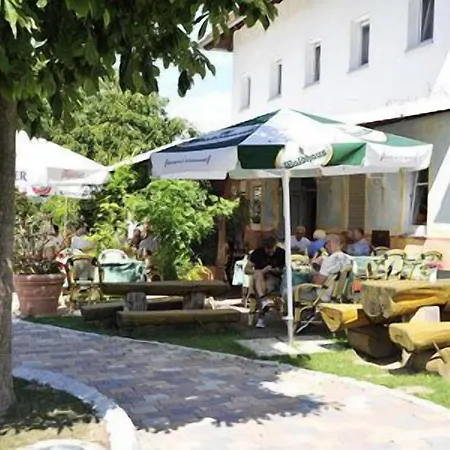 Altes Rathaus Am Elz Garten