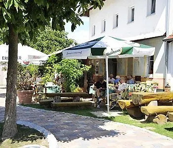 Altes Rathaus Am Elz Garten